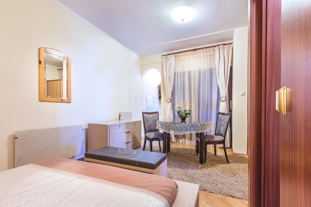 Villa Roses Apartments & Wellness Ичичи Экстерьер фото