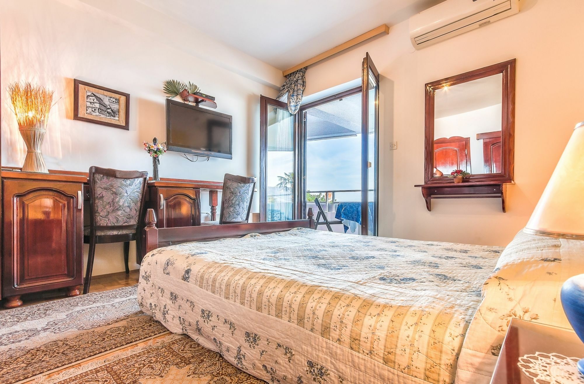 Villa Roses Apartments & Wellness Ичичи Экстерьер фото