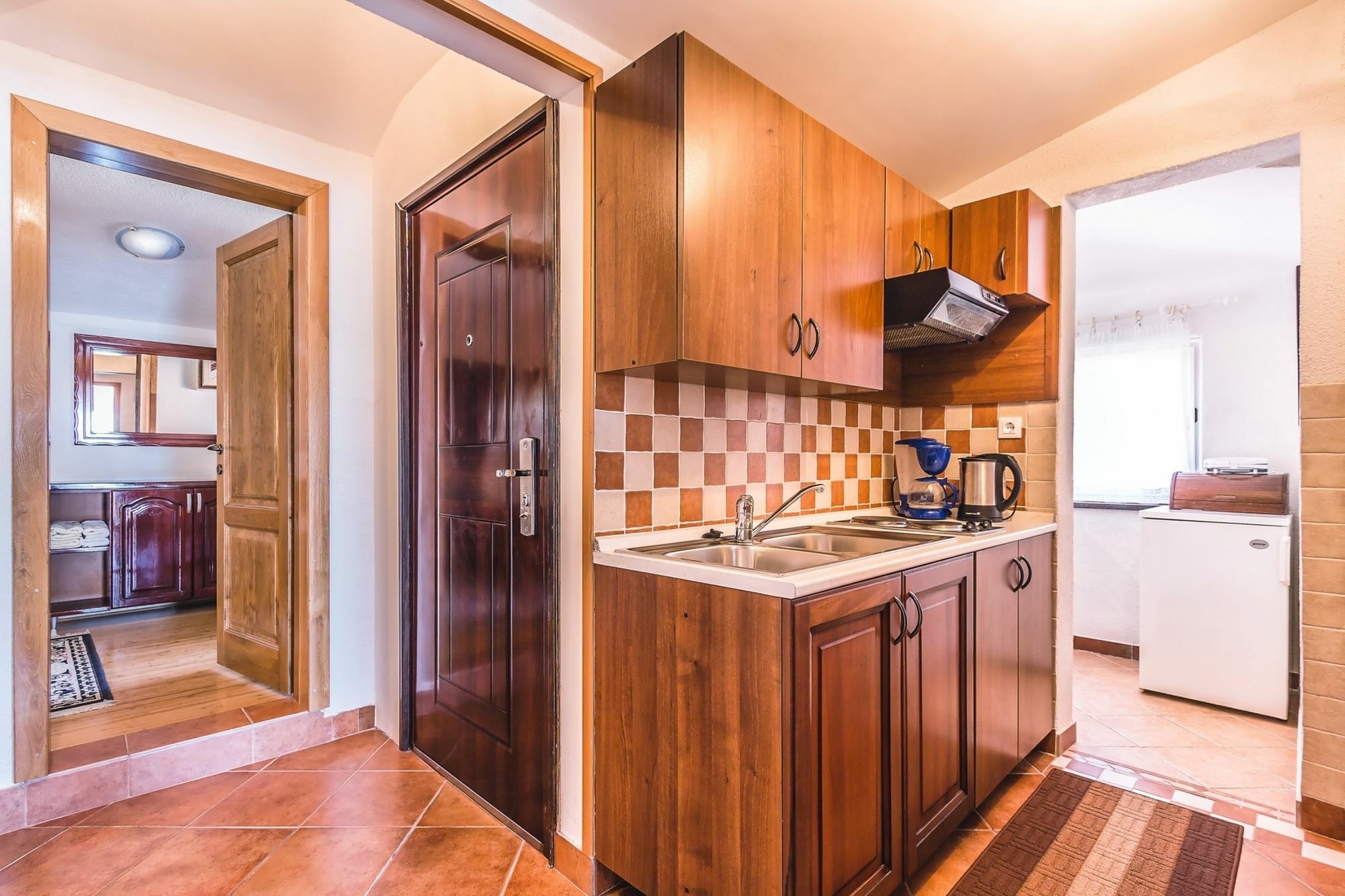 Villa Roses Apartments & Wellness Ичичи Экстерьер фото