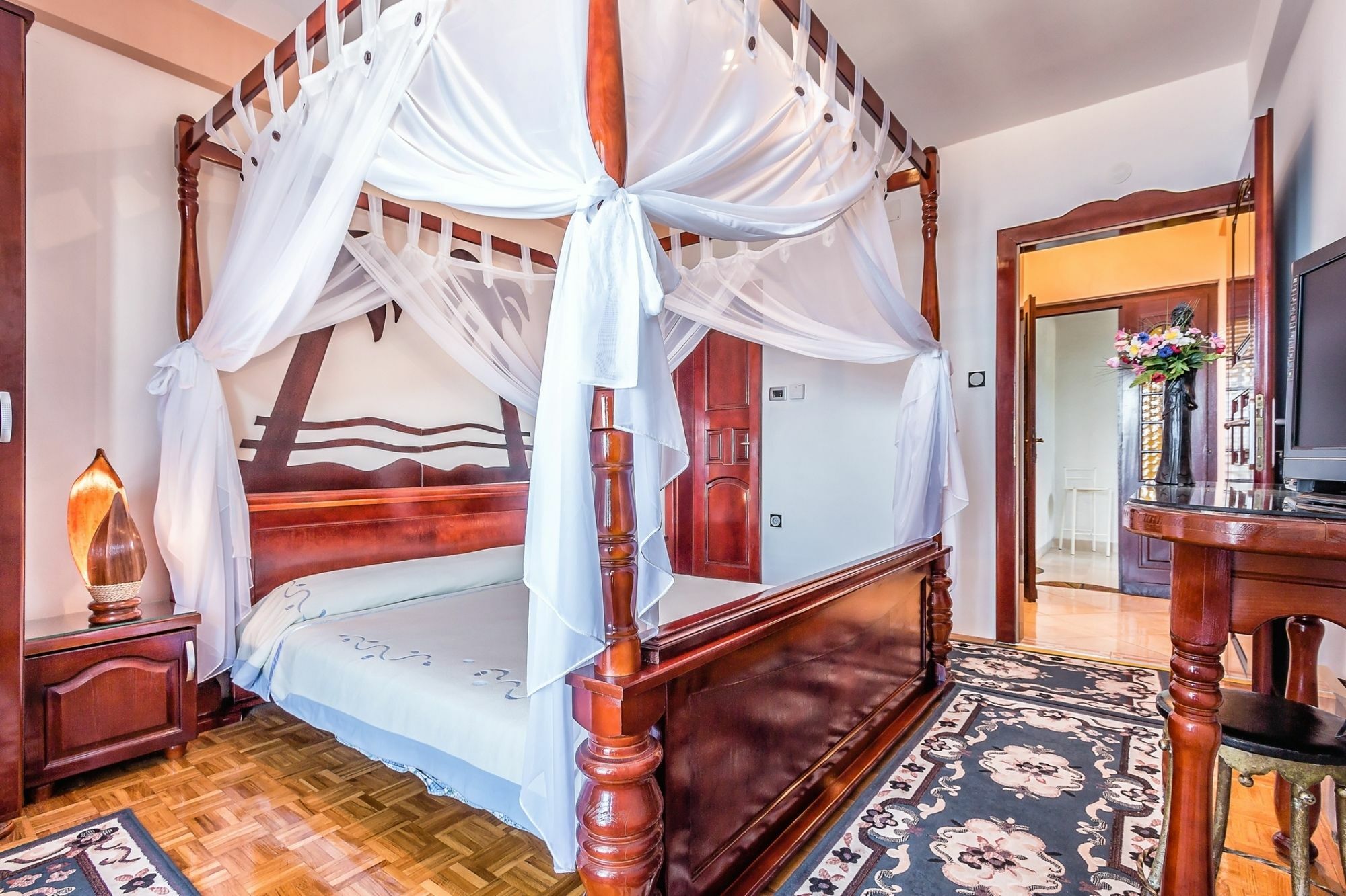 Villa Roses Apartments & Wellness Ичичи Экстерьер фото