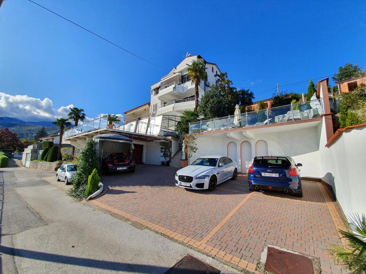 Villa Roses Apartments & Wellness Ичичи Экстерьер фото