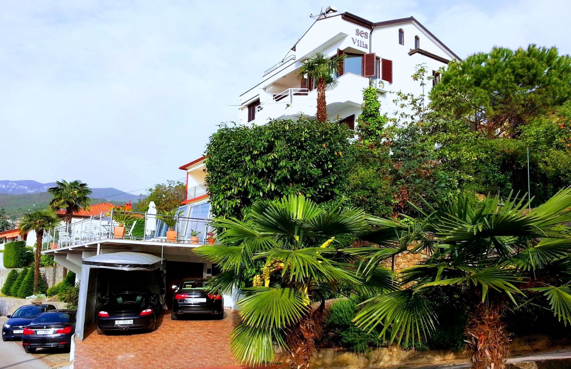 Villa Roses Apartments & Wellness Ичичи Экстерьер фото